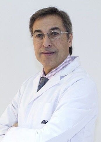 Doutor endocrinólogo Alberto Sanz